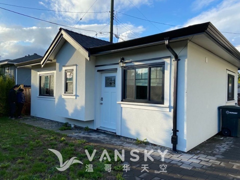 250420104314_Coach House 6669.jpeg